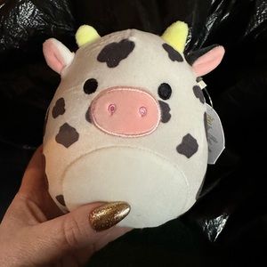 Colin the cow 5 inch Squishmallow